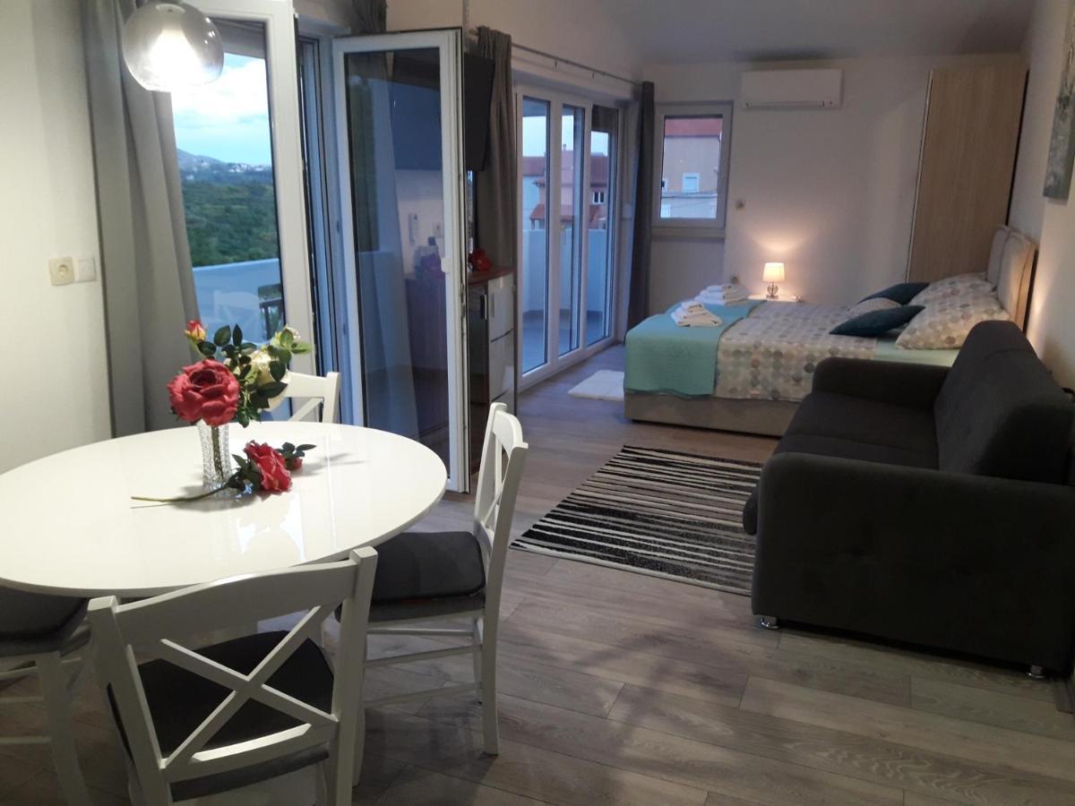 Ana Marija Apartment Солин Екстериор снимка