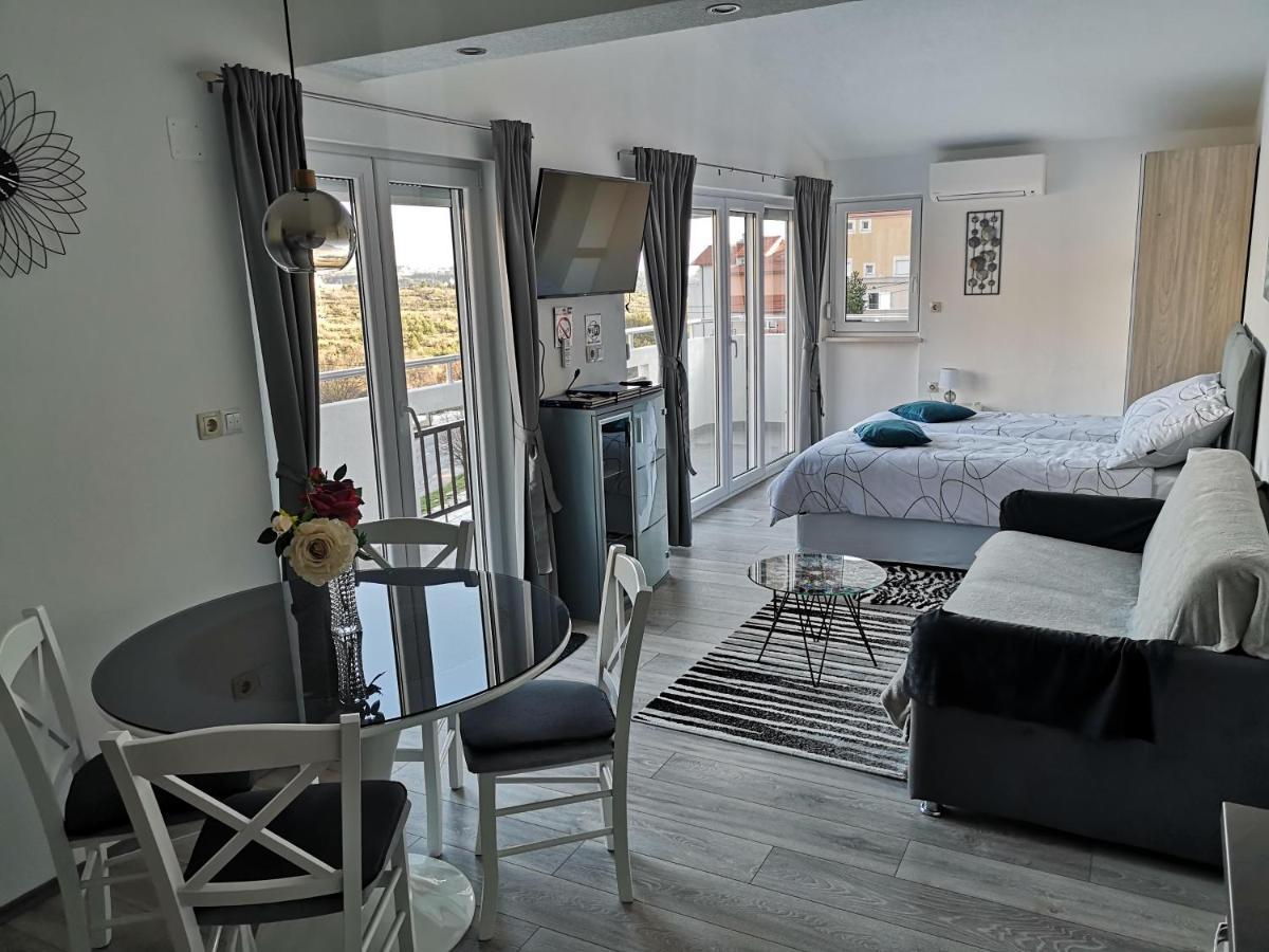 Ana Marija Apartment Солин Екстериор снимка
