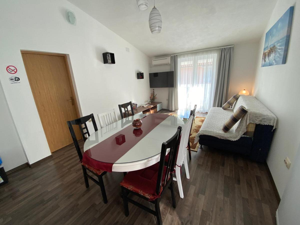 Ana Marija Apartment Солин Екстериор снимка