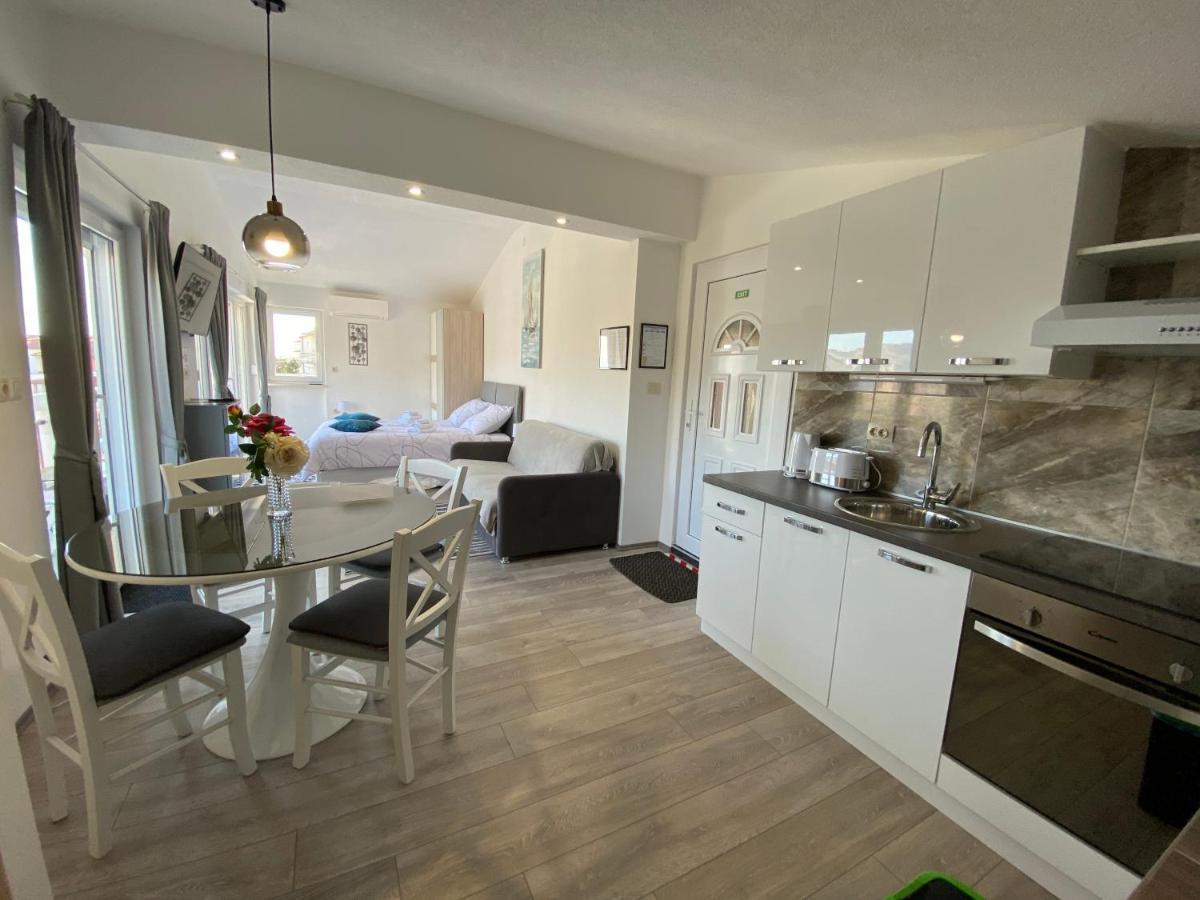 Ana Marija Apartment Солин Екстериор снимка
