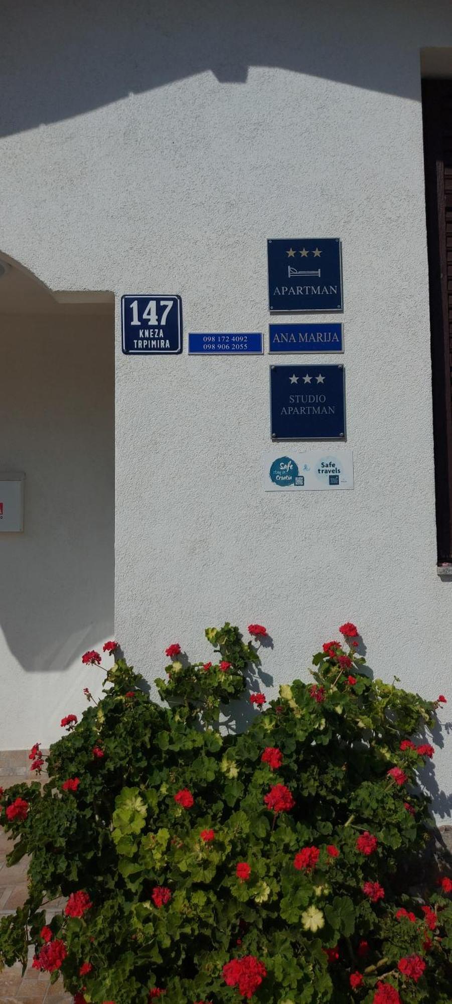 Ana Marija Apartment Солин Екстериор снимка