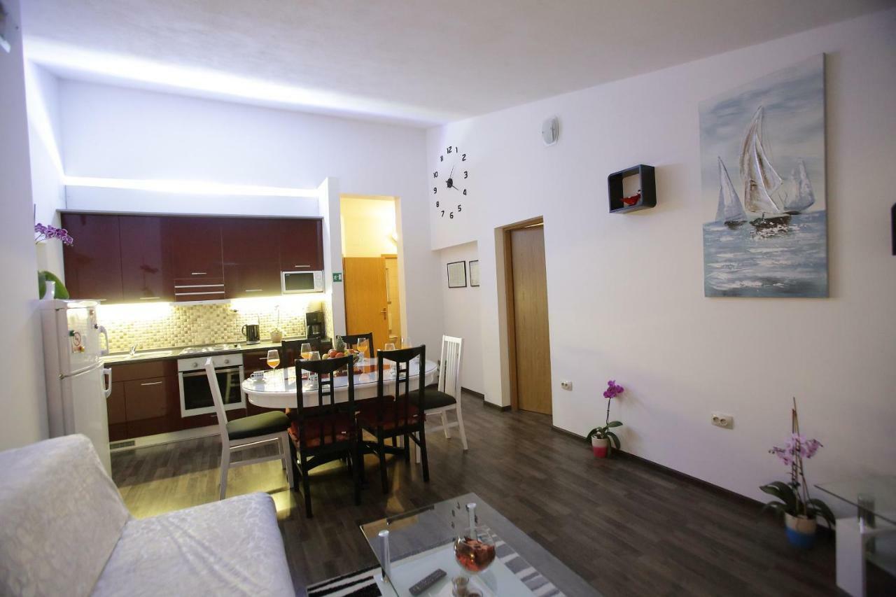 Ana Marija Apartment Солин Екстериор снимка